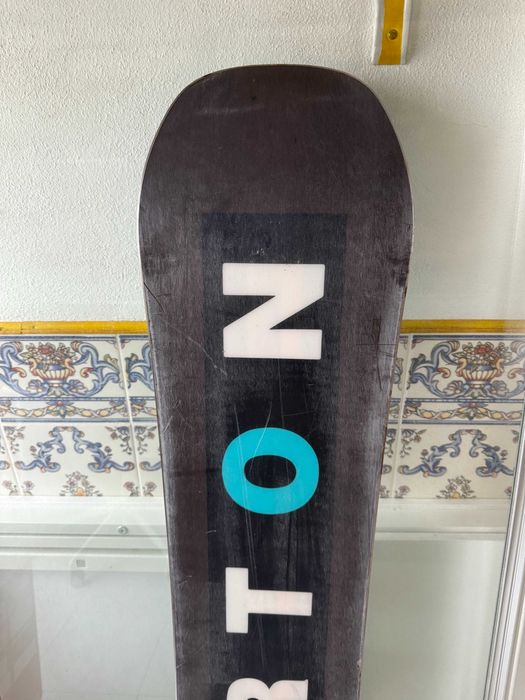 Snowboard Burton Custom 140 + fixações (para altura 155–160 cm)