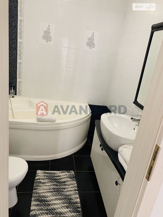 Продаж 3-кімнатної квартири