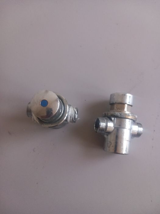 Torneiras da pé usadas