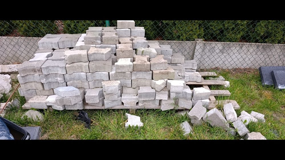 Kostka brukowa z rozbiórki