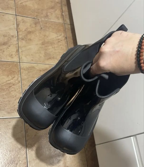 резинові сапоги чорні/ гумові чоботи (не zara, не hunter)