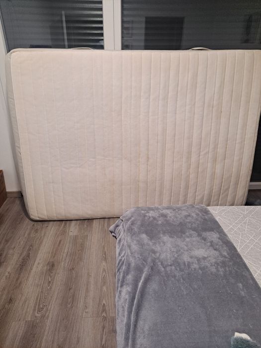 Colchão (2,00 mts por 1,40 mts)