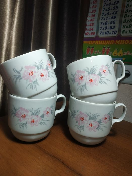 Продам чайные чашки 50 грн шт