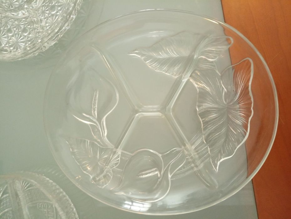 2 centros de mesa vintage - Vidro trasparente com relevo (medidas 32 cm e 30 cm diâmetro)