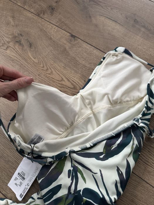 Новий суцільний купальник next розмір s