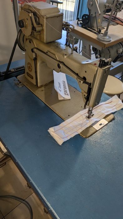 Máquina de costura Zig zag e ponto a direito  industrial industrial