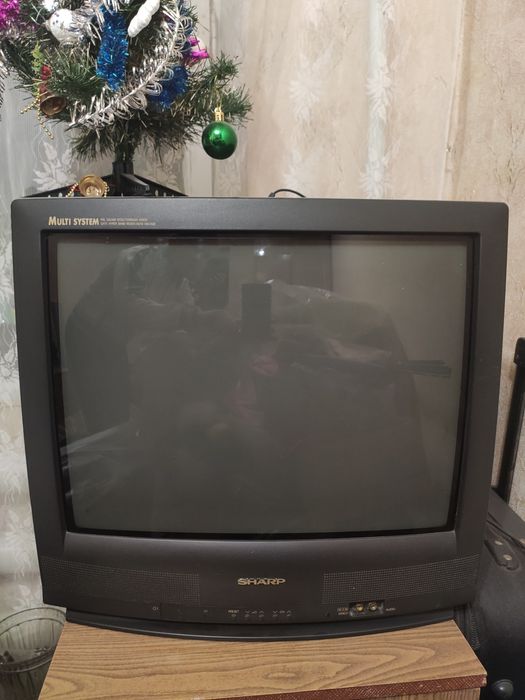 Продам телевизор