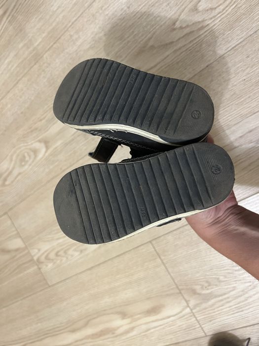 Хайтопи черевики ботинки сапоги кеди кросівки на дівчинку Lasocki 24