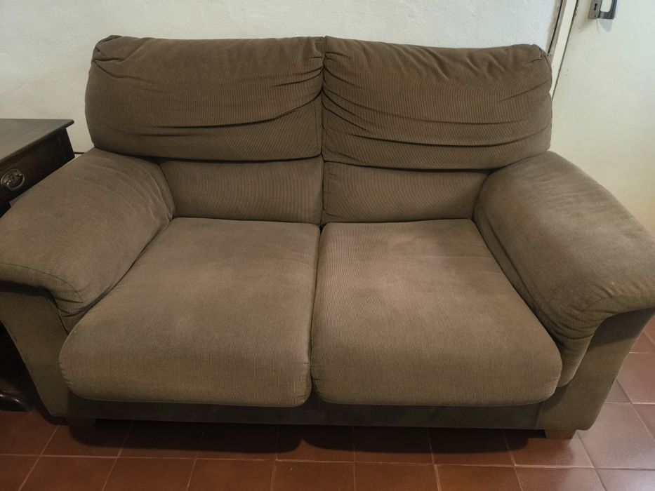 Conjunto de três sofás