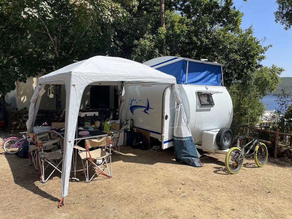 Mini caravana  com 4 dormidas