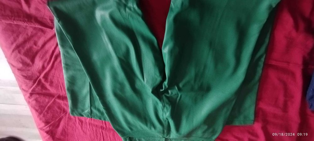 Calça Stradivarius de couro verde - Baixei o preço!