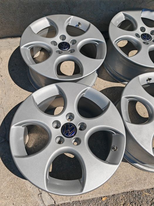 Диски BBS Golf GTI 5 112 17 ЕТ51