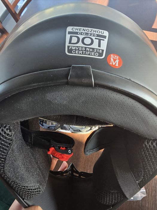 Kask na hulajnoge, crossa, rower z torbą na kask
