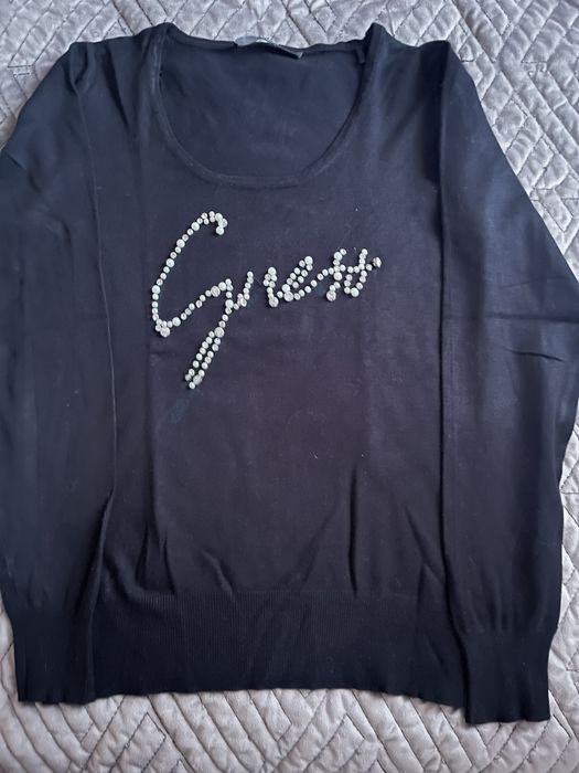 Sweter firmy Guess. Rozmiar L