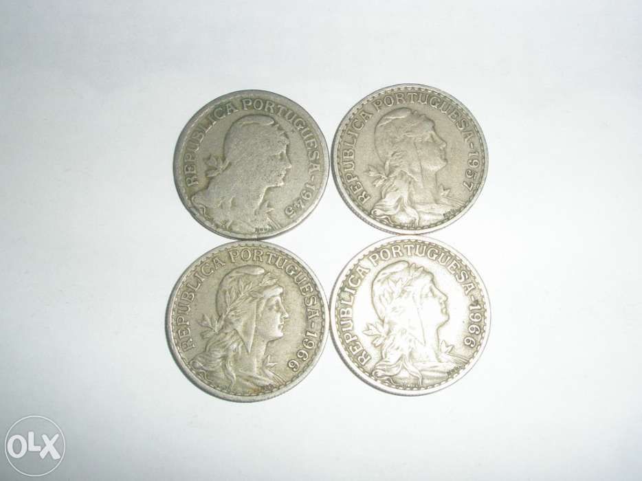 Moedas de 50 centavos e 1$00