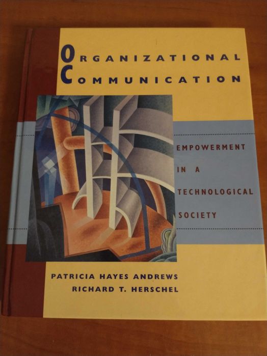 Vários livros de comunicação organizacional