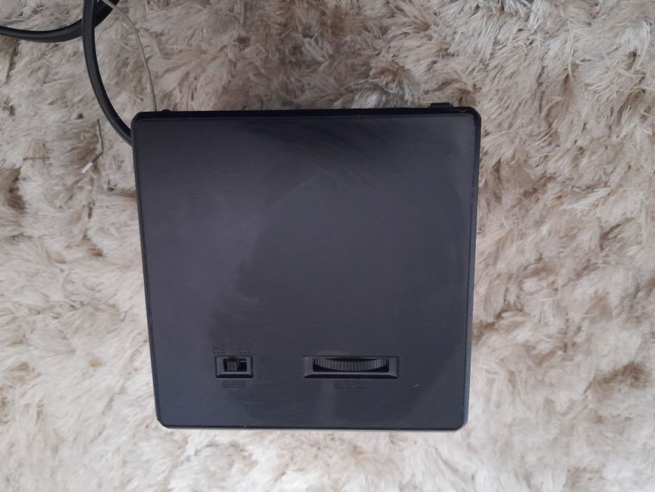 Radiobudzik SONY ICF-C1B