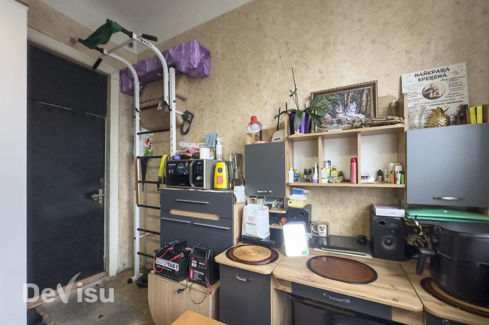 Продаж кімнати в центрі, вул. Володимирська