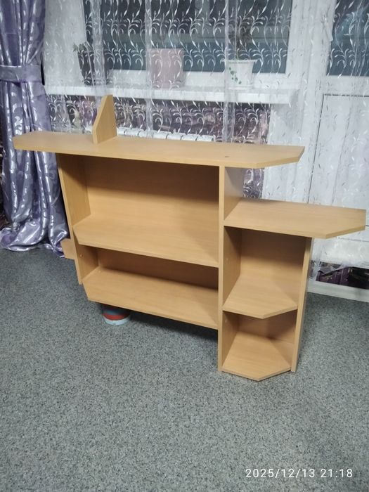 Продам полицю у гарному стані