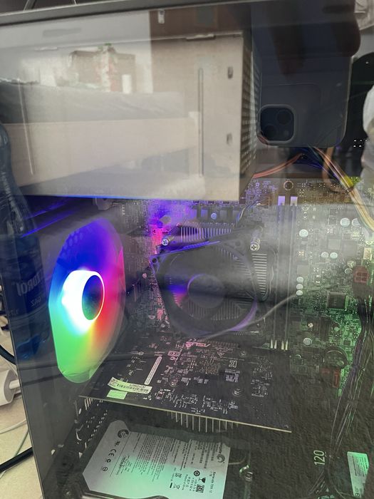 Komputer do gier dla początkujących – idealny zestaw na start!