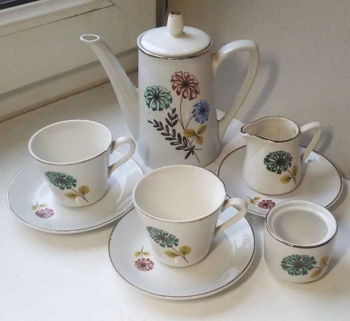 Набір дитячого іграшкового посуду для ляльок. Порцеляна, часів СРСР