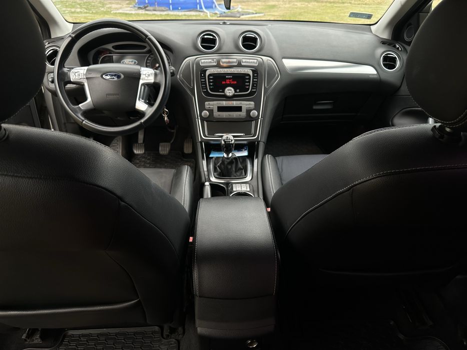 Ford Mondeo Hatchback MK4