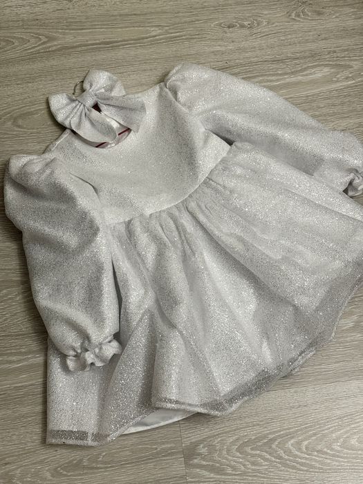 Дитяча святкова сукня 146