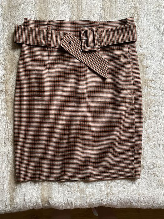 Spodnica 34 amisu w kratke z paskiem