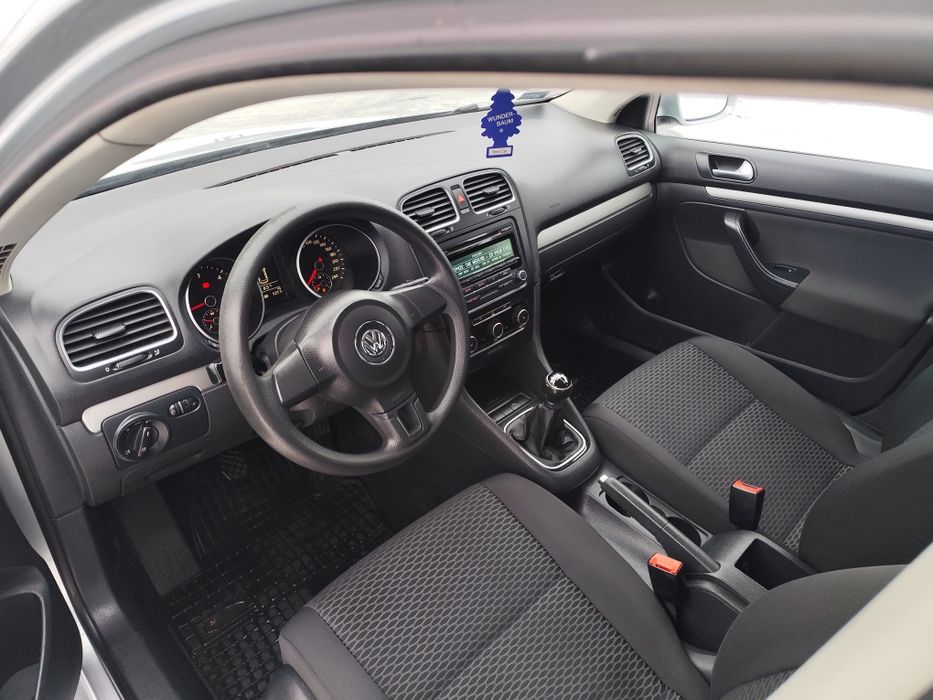 VW GOLF VI 1.6 TDI 2011R