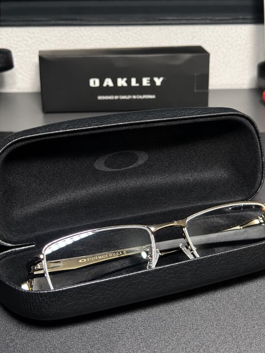 Oakley Metal Plate