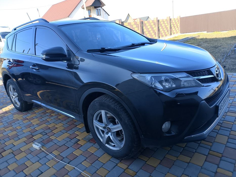 Toyota RAV4 2014рік 2.2D