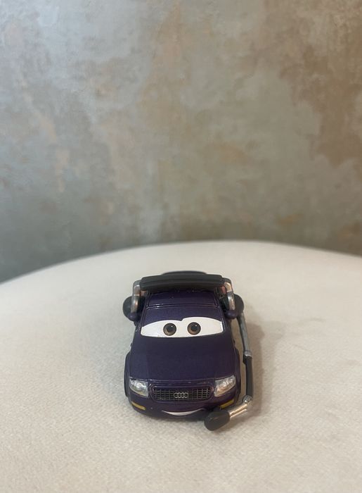 Машинка «Тачки» від Disney/Pixar Отто Бонна тренер Макса Шнеля