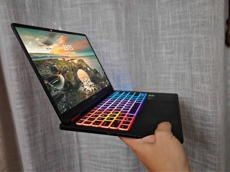 HP omen transcend 1464284459005059122