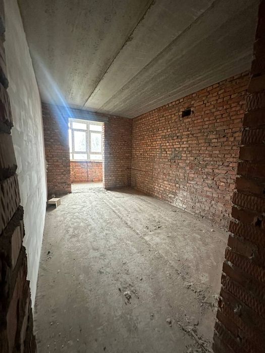 Продаж 3 к квартири в центрі,можливе перепланування у 1+2 кімнатні ква