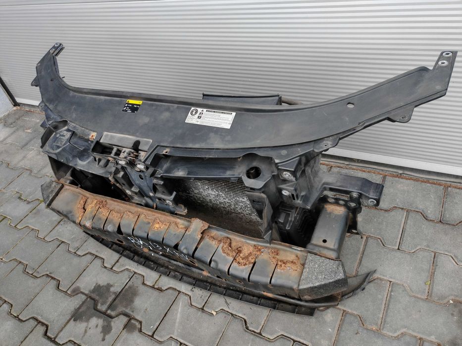 PASSAT B7 11-14 1.6 DIESEL Pas Przedni Wzmocnienie Kompletne