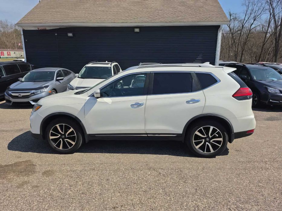 Nissan Rogue SL      2017