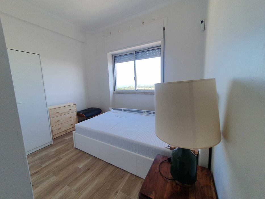 Quarto Laranjeiro para Arrendar