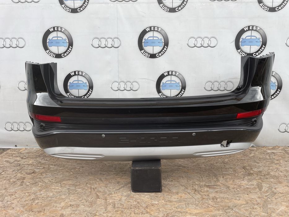 Бампер задній Audi E-Tron Q4 оригінал задній бампер