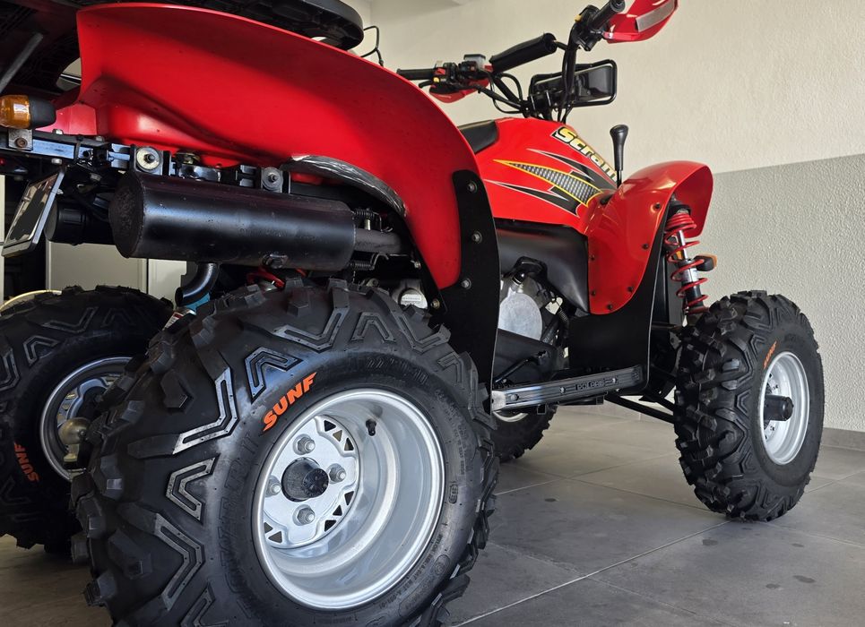 Polaris SCRAMBLER 500 4x4 e 2x4