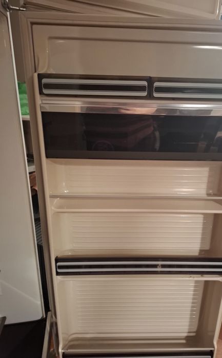 Frigorífico AEG usado
