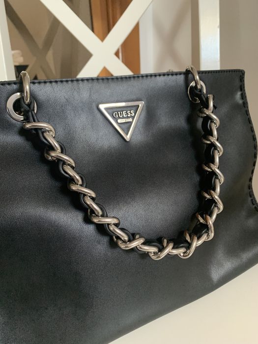 Carteira de senhora Guess