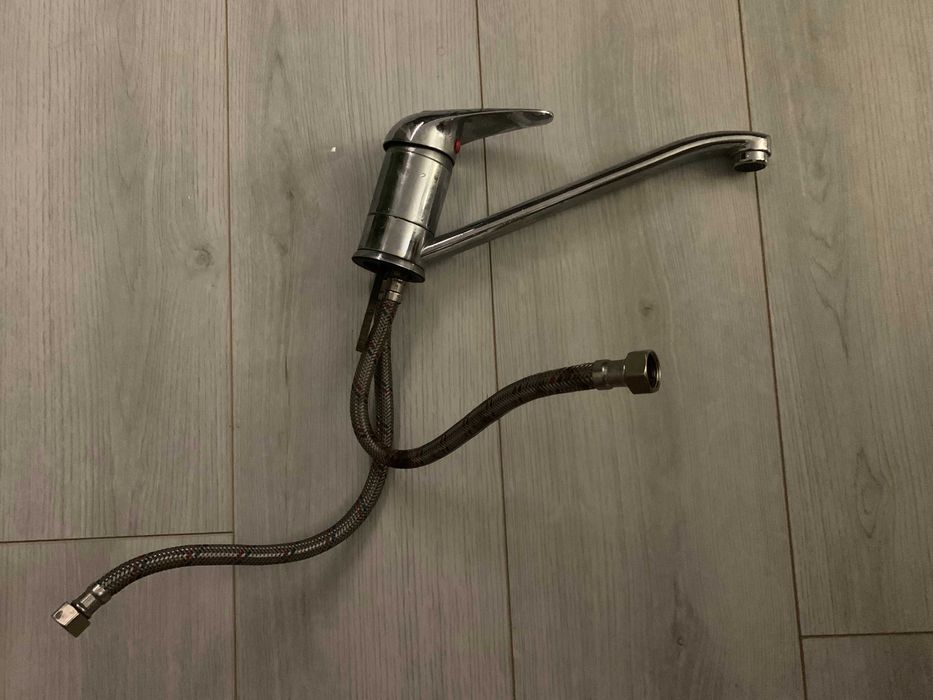 Torneira de Cozinha em Inox – Moderna e Funcional