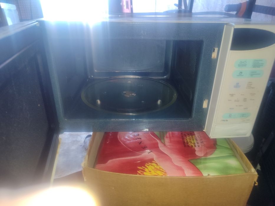 Продам микроволновку