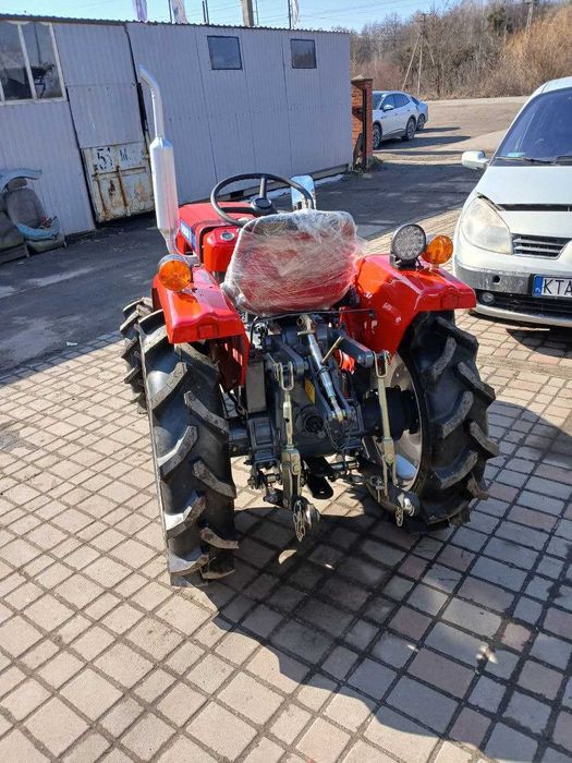 Трактор SHIBAURA SD1540B