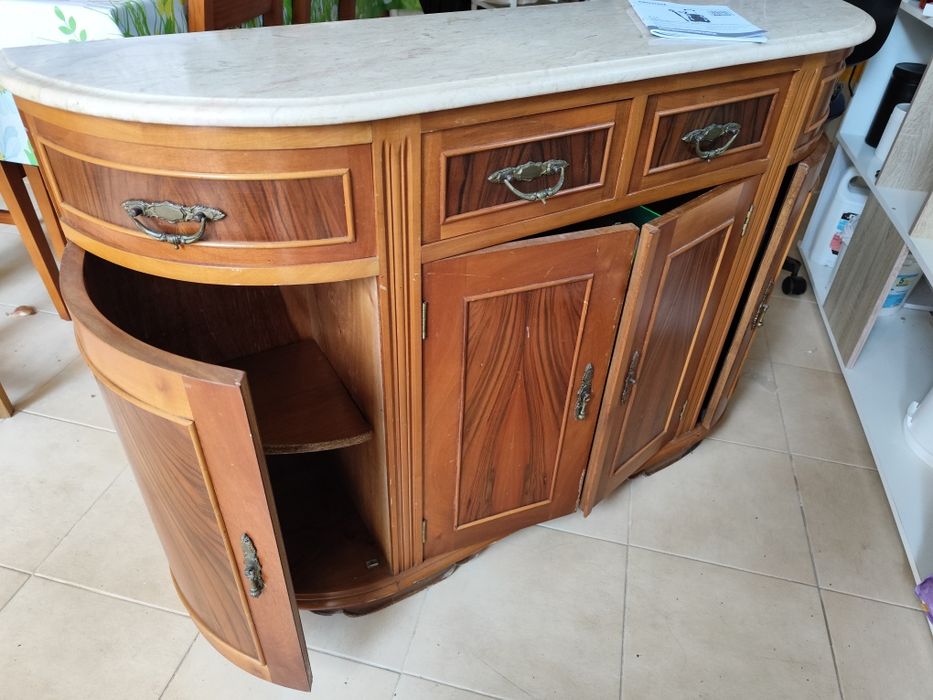 Móvel em cerejeira como novo