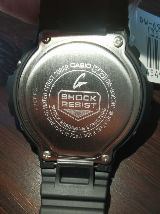 Casio G-Shock DW 6900 RL