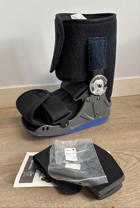 Ортез на гомілковостопний суглоб Thuasne Ligastep ROM Walker U083