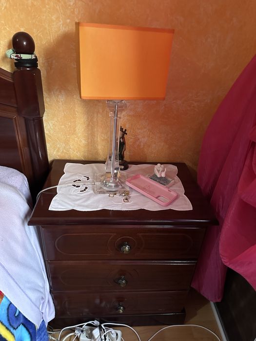 Conjunto - Cama + Cômoda + Mesa de Cabeceira