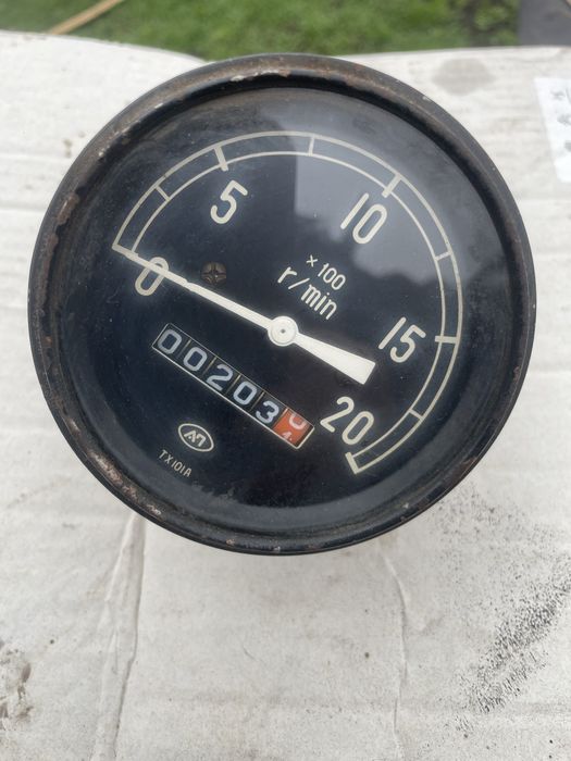 Тахометр до трактора юмз  з трактора що йшов на експорт