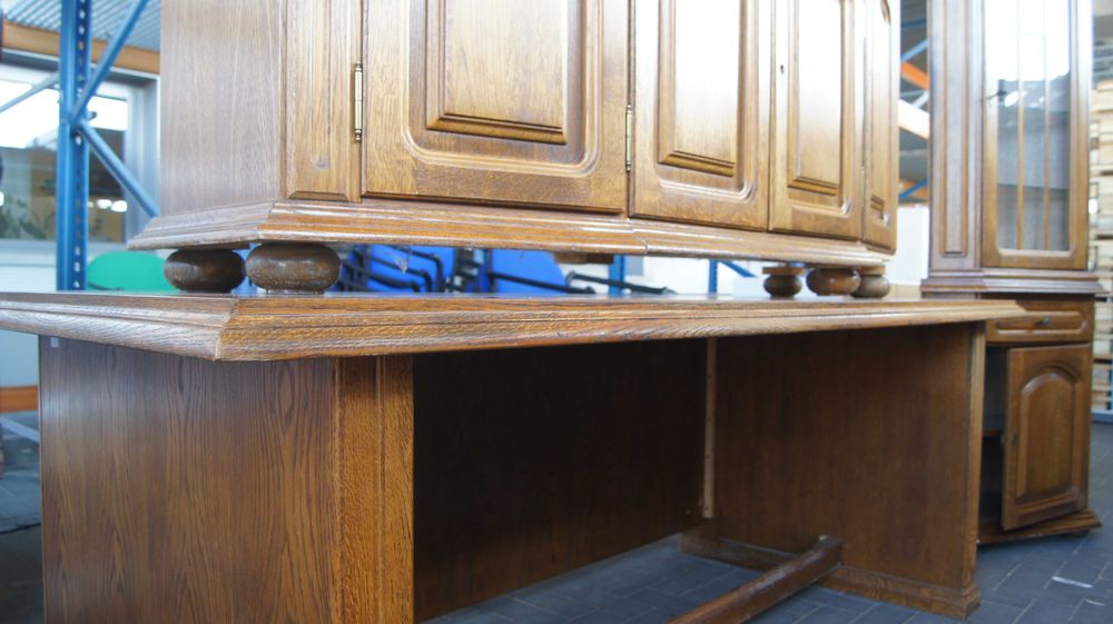 Zestaw mebli dębowych